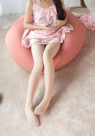 年轻的小姨子hd