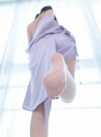 年轻漂亮的女教师2