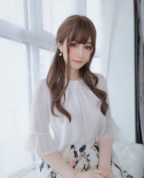 她美丽