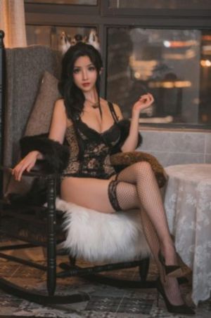 娇妻被交换粗又大又硬影视