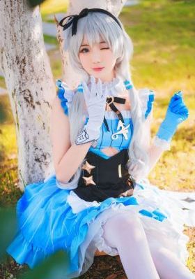 年轻的女老师2