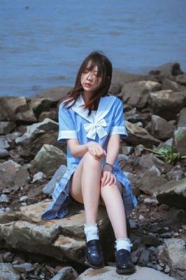 年轻女教师4hd中字免费观看